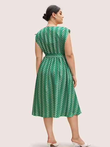 NWT BloomChic Green & White Geometric Print Drawstring Shoulder Dress 3X (22-24) - Picture 2 of 10