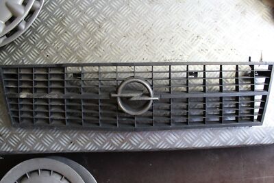 Kühlergrill 90052505 Opel