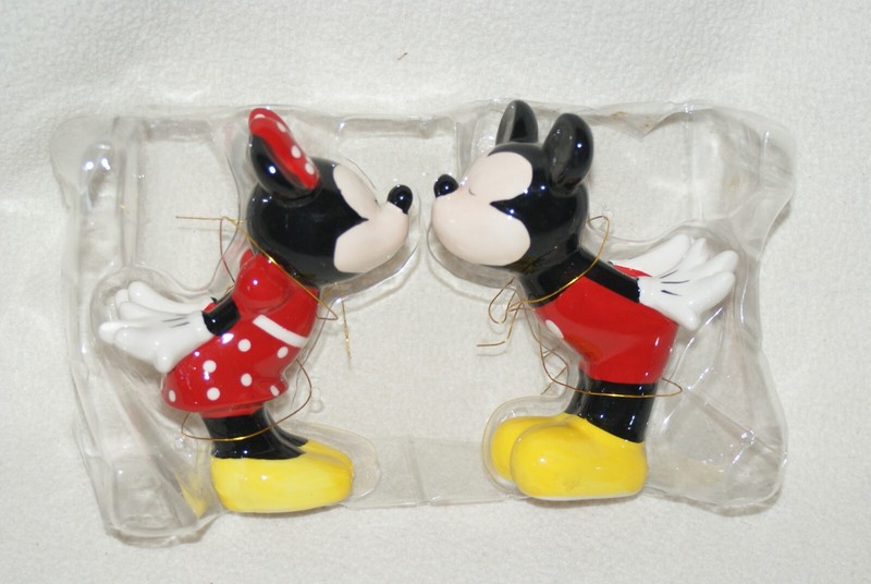 Disney Mickey / Minnie Kissing Ceramic 5" Salt/Pepper Shakers - New