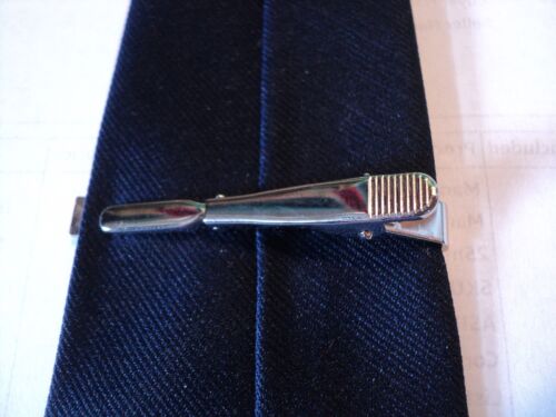 Time Machine Police Call Box Sci Fi Science Fiction Metal Enamel Tie Clip NEW - Picture 2 of 3