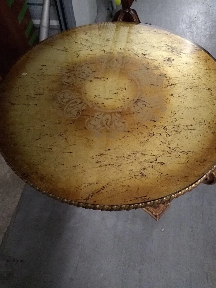 独特复古中世纪现代 26 英寸圆桌 22 英寸高仅拾音器 — 第 2/3 张图片