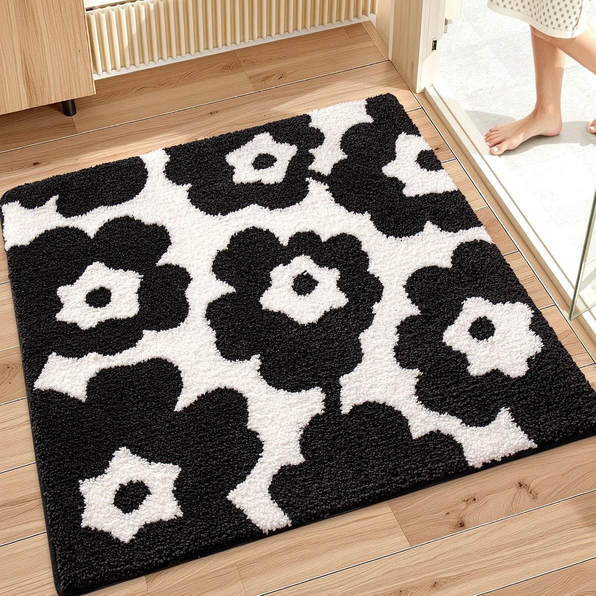 その他 Flower Floor Mat Black x White 32x32 inch Black Flower Shaped Bathroom Mat Plush Non-Slip