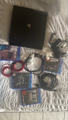Sony PlayStation 4 Pro, 1 TB, Schwarz, PS4 Pro Guter Zustand