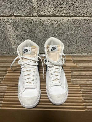 Nike Blazer Mid 77