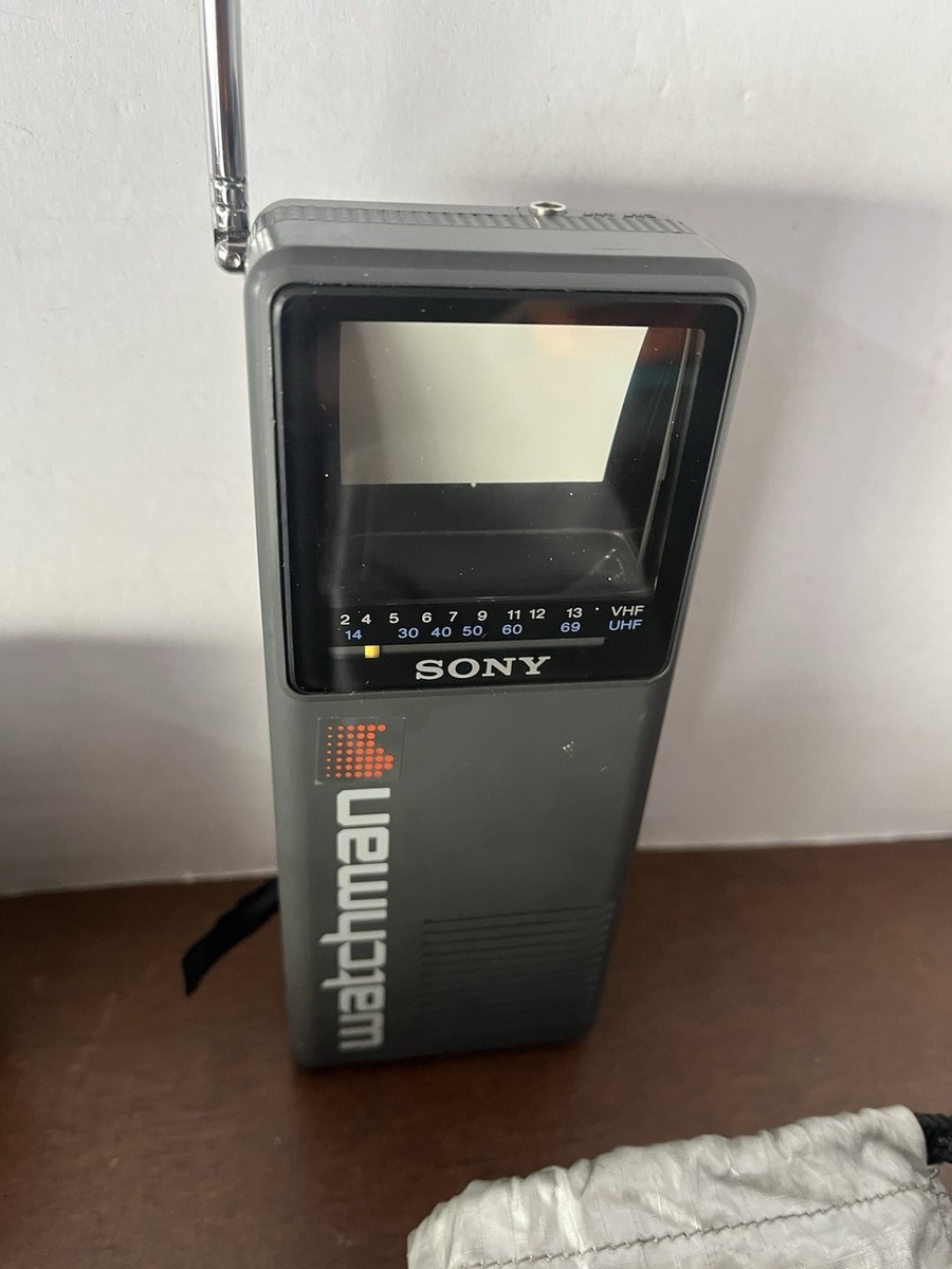 Sony ICF-SW22 SW/FM/AM Portable Radio W/ Case Tested Working