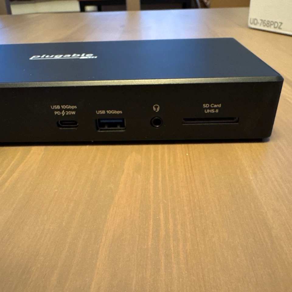 Estación de acoplamiento de triple monitor USB-C Plugable Technologies UD-768PDZ 13 en 1 Foto 3 de 4