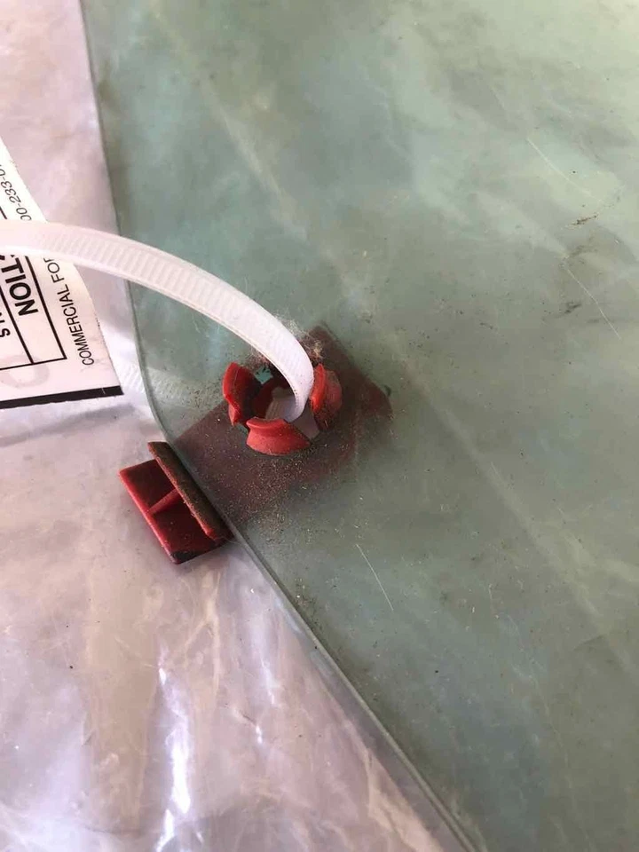 1999 2000 BMW 3 SERIES 328i Rear Back Door Glass Window Passenger Right RH - Image 2 of 4