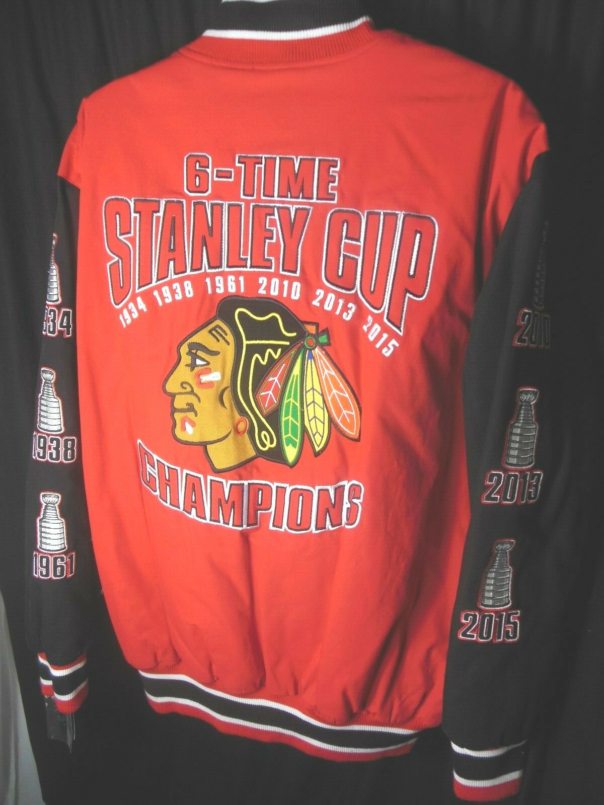 Chicago Blackhawks NFL Men's G-III 6 Time Stanley Cup Champ Zipper