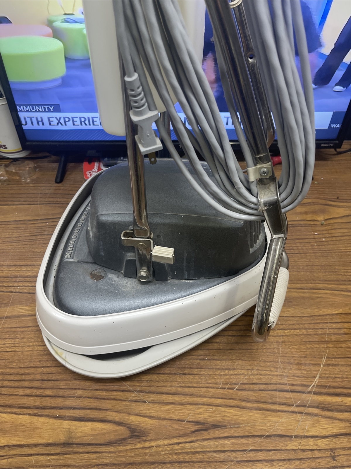 Electrolux Model B8 Beautifier Carpet Cleaner Floor Polisher Shampooer