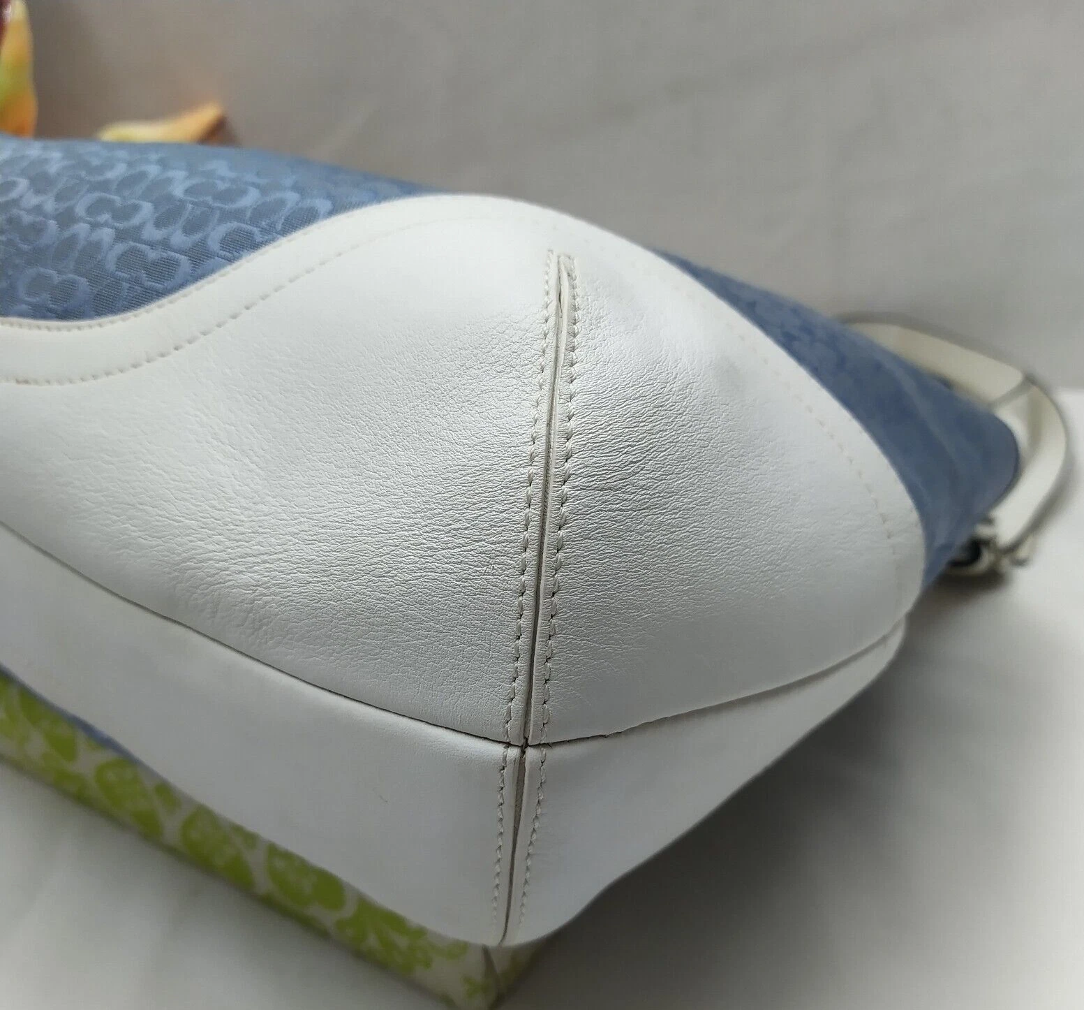 Borsa a tracolla Coach blu tela bianca bordo pelle doppio manico