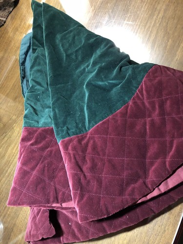 48” Velveteen Christmas Tree Skirt - Picture 6 of 6