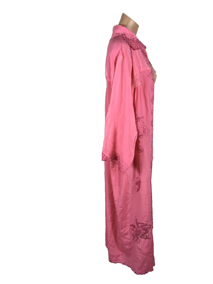 Vtg 50s pink Embroidered Long Sleeve Tie Front Robe Duster Housecoat Floral S/M - Image 4 of 4