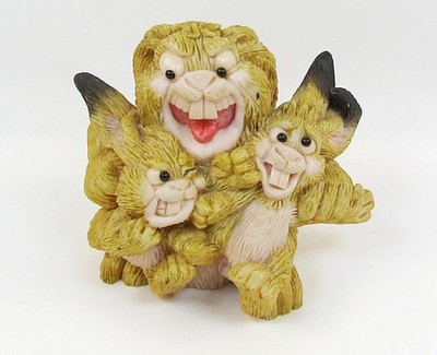 1997 Collectible World Studios ~ Hare Care Resin Figur ''Splitting Hares''