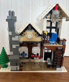 LEGO Creator Expert Winter Toy Shop 10199 In 2009 Used Retired W/Manual P2