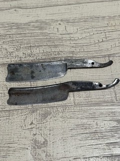 Solo lame per rasoio dritto sporco arrugginito WADE & Butcher 7/8" & Wm. HARGREAVES 1"