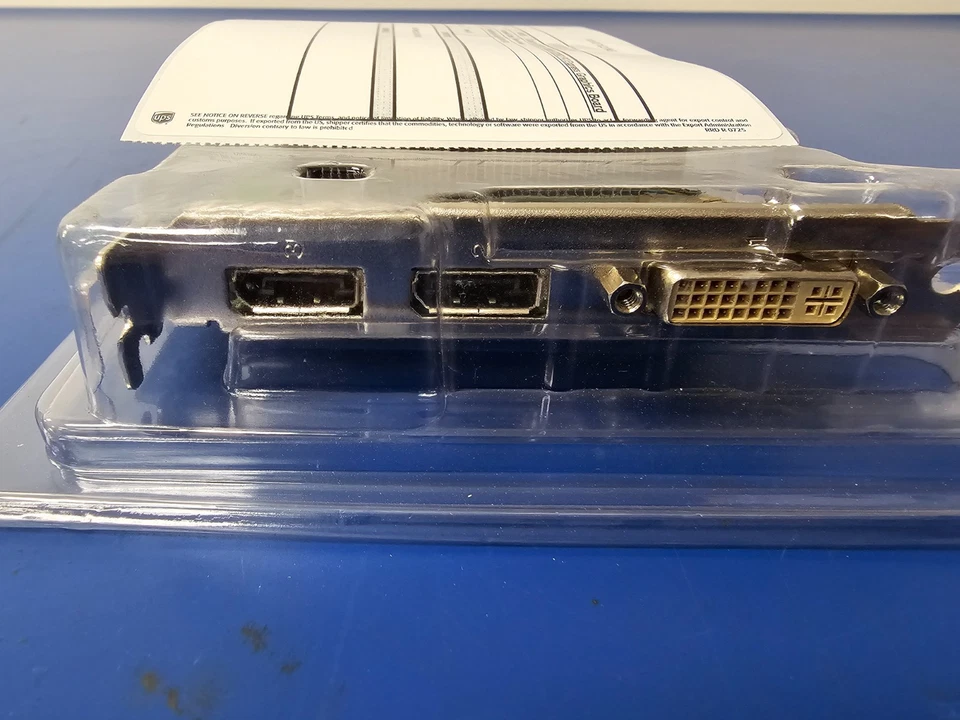 NVIDIA Quadro FX 580 - 512MB GDDR3 PCI Express Graphics Board - Image 2 of 3