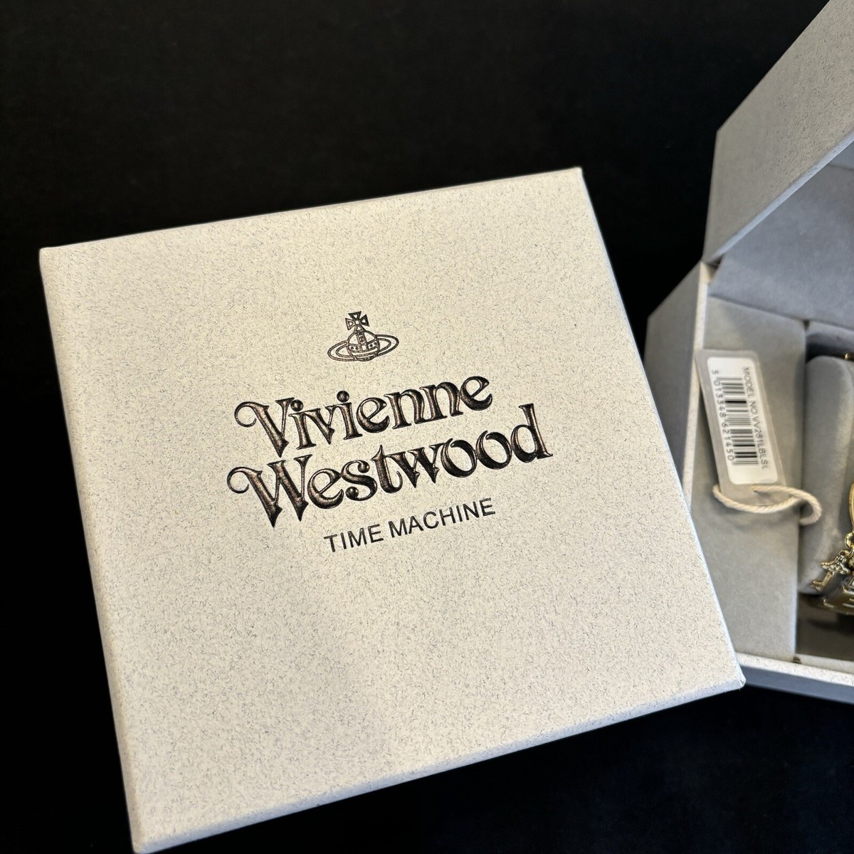 Vivienne Westwood Time Machine Gold Tone With A Key Watch Vivienne Westwood Time Machine Gold Tone With A Key Watch