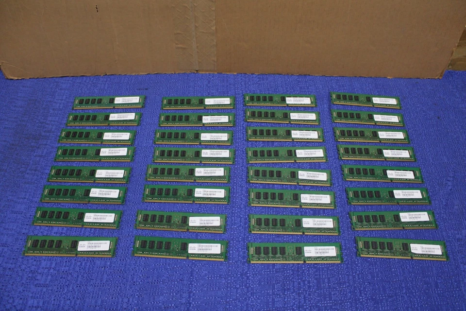 Lot of 32 Samsung 4GB 1Rx4 PC3L-12800R M393B5270DH0 RAM - Image 4 of 4