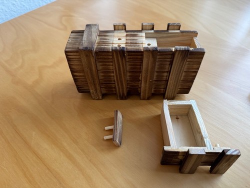 Neuwertige Knobelkiste aus Holz- für Geldgeschenke oder Gutscheine - Bild 4 von 5