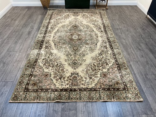Beige Vintage Rug, Oversize Rug, Antique Turkish Rug, Handmade Rug, 6.6x10.3 ft