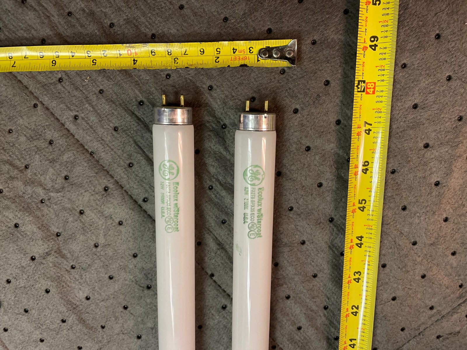 NEW GE FLUORESCENT LIGHT BULBS (1) CASE BOX OF 36 F32T8/SPX35/ECOC2