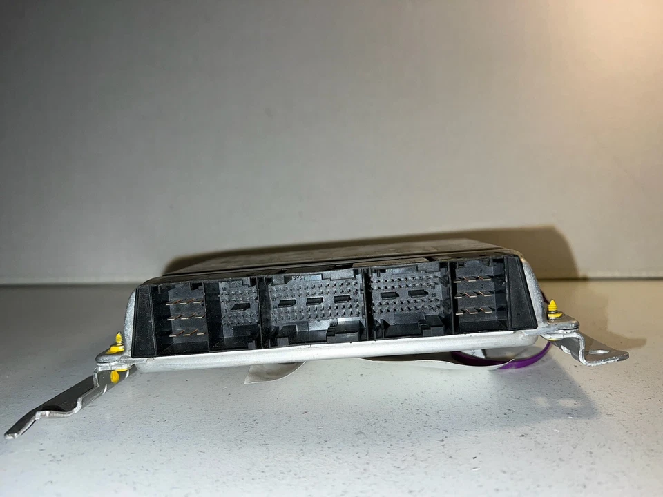 2003 SANTA FE 2.7L ECM 电子控制模块 #39109-37508 D-72 — 第 3/3 张图片