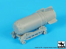 Black Dog 1/72 Mark 41 / B41 Nuclear Atomic Bomb on Trolley (Cold War) A72037