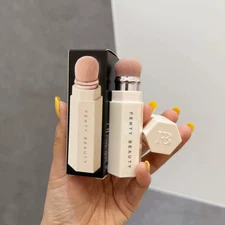 FENTY BEAUTY BY Makeup Brush RIHANNA Portable Contour and Concealer Brush #150 