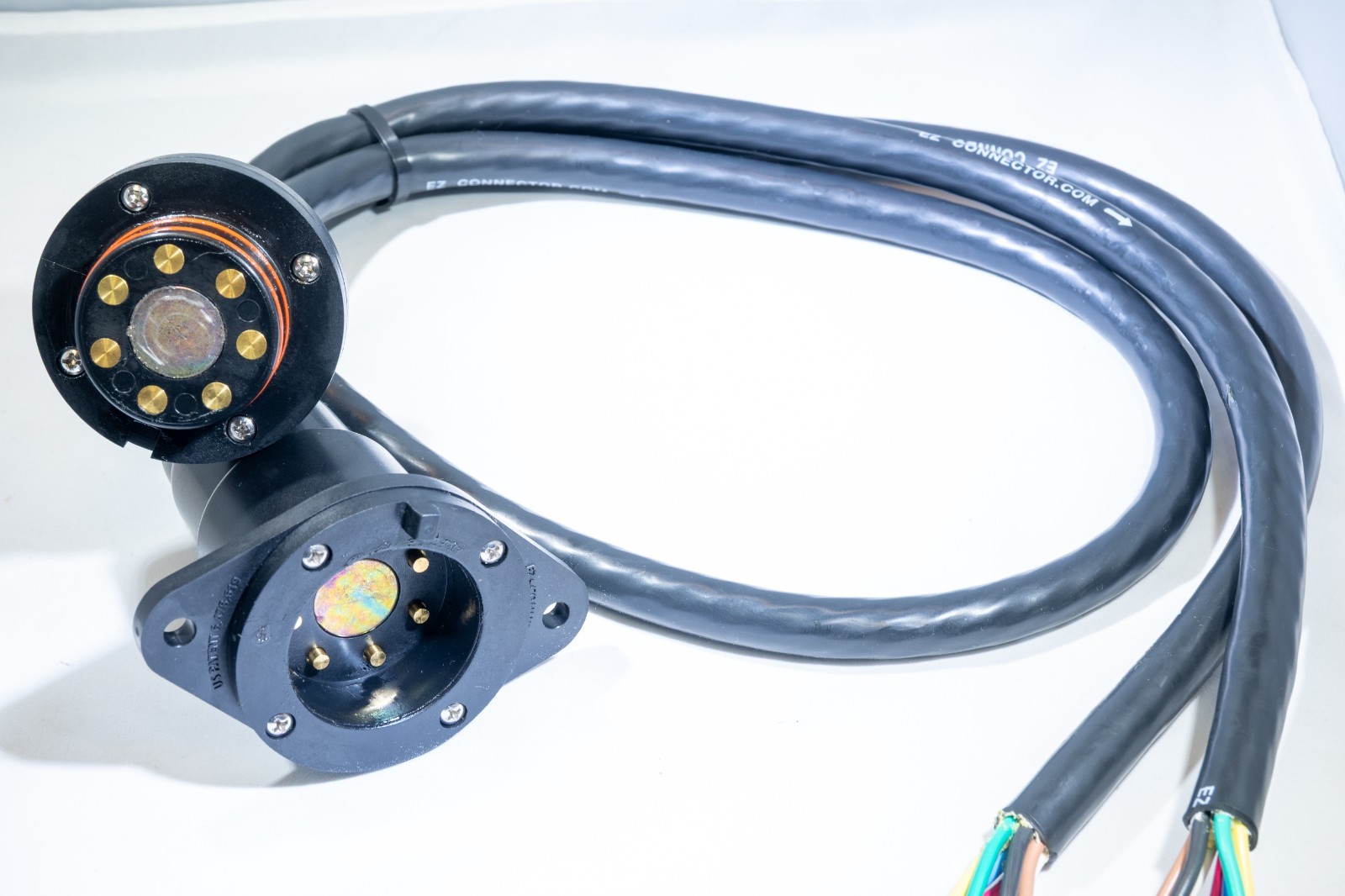 Magnetic 7 Pin RV Trailer Plug Wire Connector Kit - EZ Connector brand  EZ-R7-01