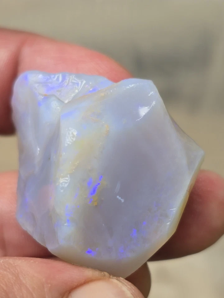 Ópalo áspero Lighting Ridge 139,05 quilates cristal macizo ópalo grande azul brillante natural Foto 2 de 4