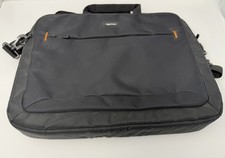 Amazon Basics Laptop Bag