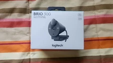 Logitech Brio 300 Graphite 1080p webcam with auto light correction