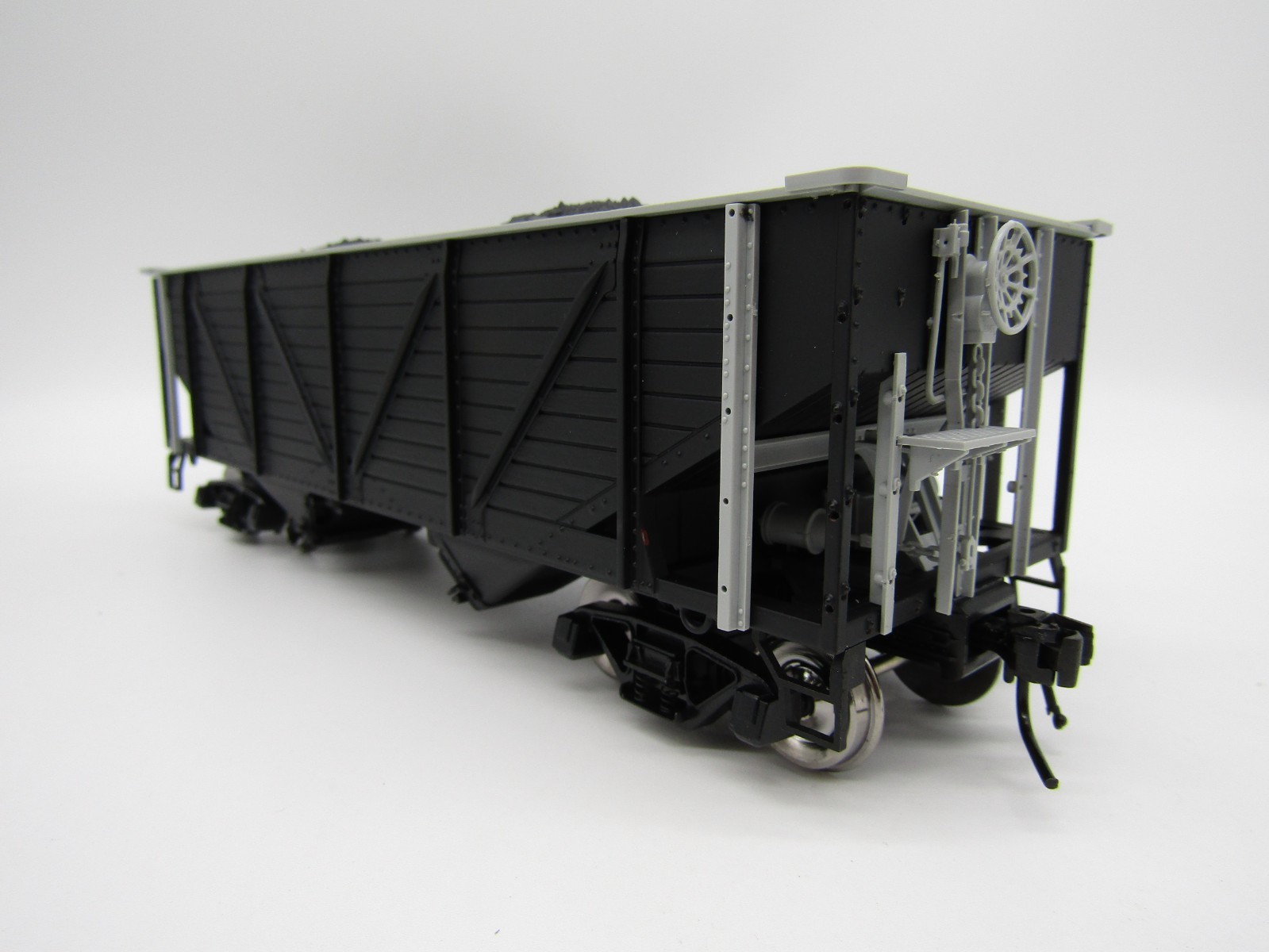 Atlas O 50 Ton War Emergency Hopper - Undecorated 2-Rail