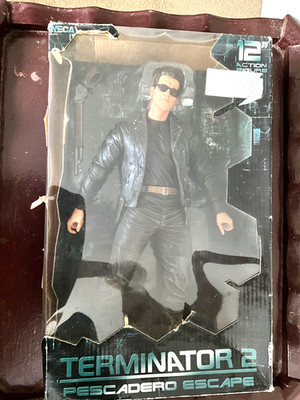 Neca Terminator 2 T-800 12'' Final Battle Action Figure Never Opened