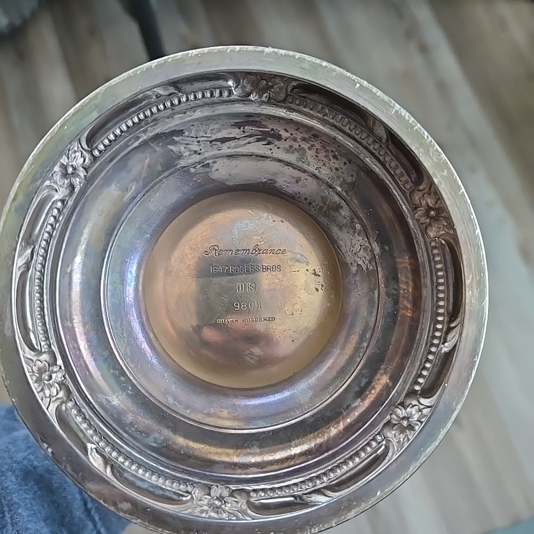 Remembrance 1847 Rogers Bro 9801 Silver Plated Victorian CoffeeTea