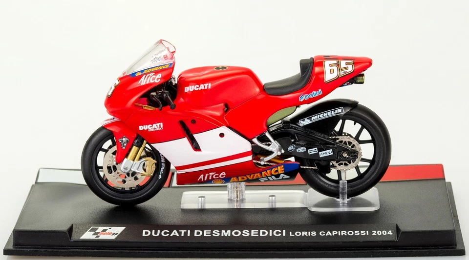 Ducati Desmosedici Loris Capirossi 2004 Scala 1:24 Modellino MotoGP Numero 65 - Immagine 2 di 4