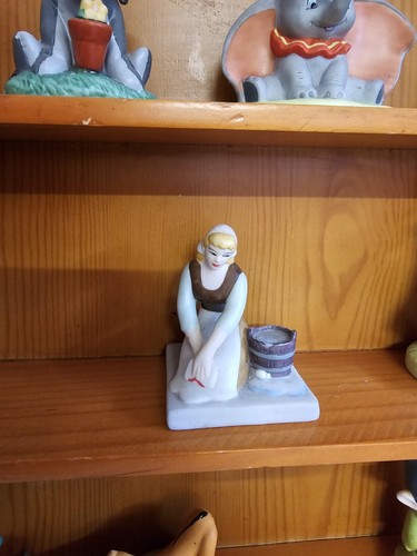 Walt Disney Princess, Tigger, +more Figures , Made In Sri Lanka +Display Unit, - Picture 9 of 24