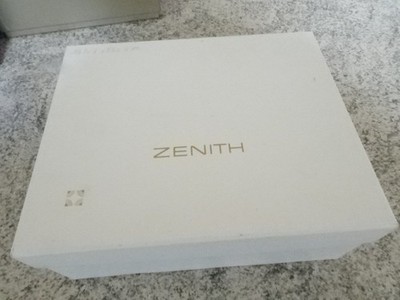 zenith box weiss mit uber Karton gebraucht  18cm x 21cm holz box  (30)
