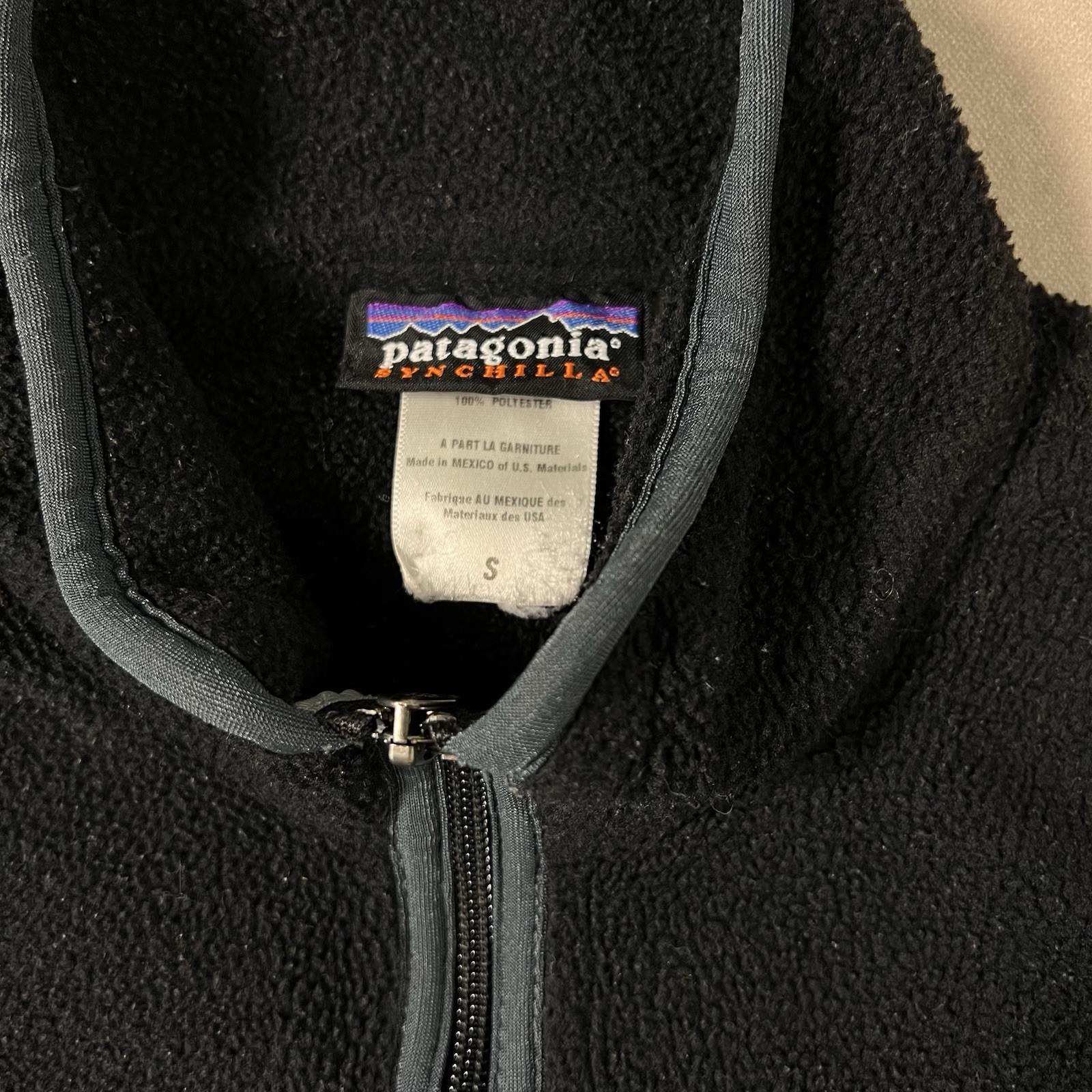 Patagonia Black Zip Fleece Jacket Pockets Stand-Up Collar Men's Size S thumbnail 3