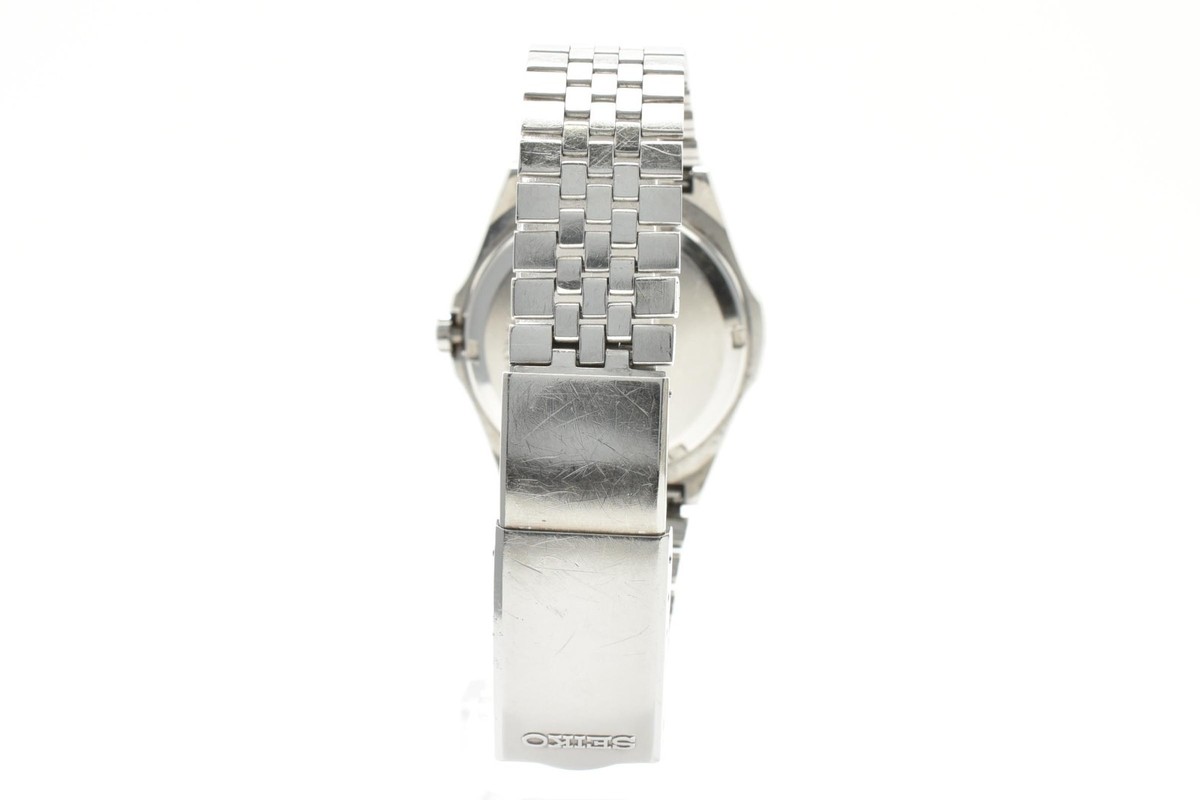 ▶️Vintage Seiko Type II Quartz 7559-6010 Light Indicator White