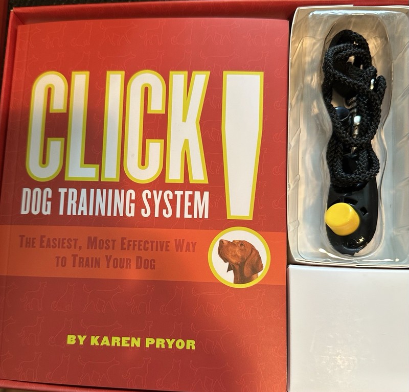 DOG CLICKER TRAINING KIT—NEW—NEVER USED