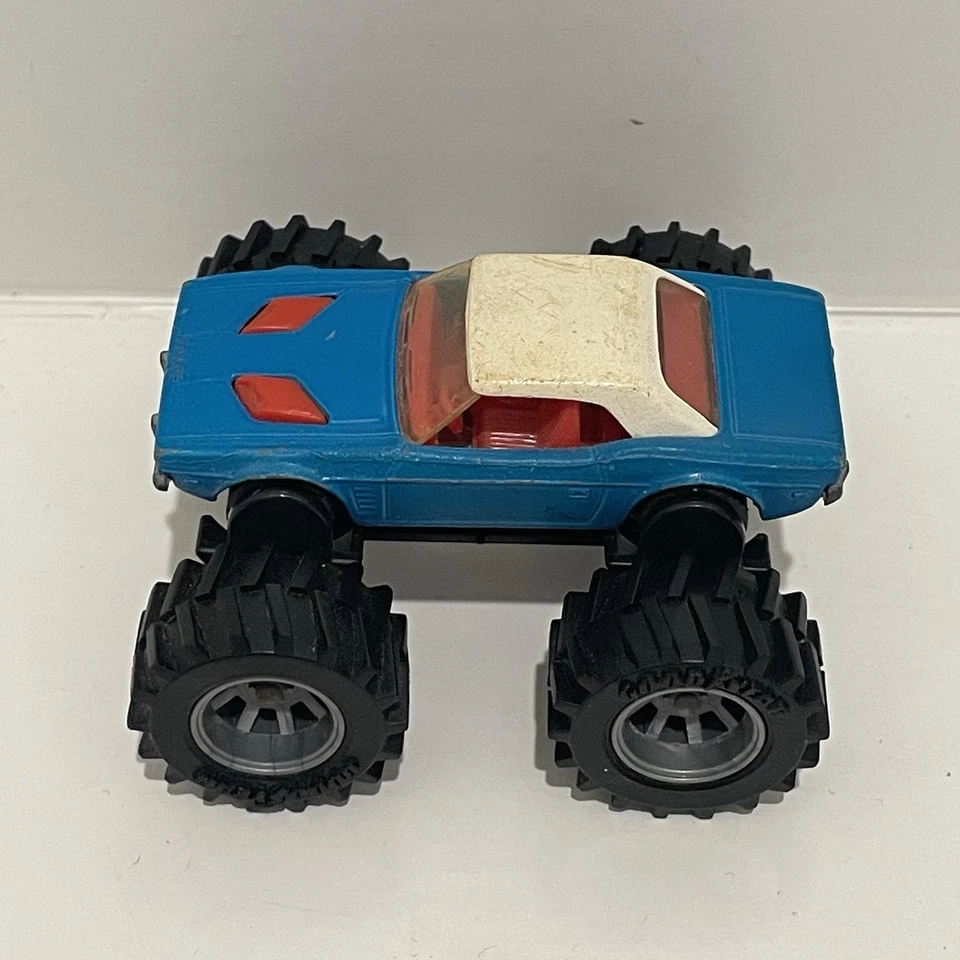 Hot Wheels Matchbox 1:64 Goodyear Monster Truck Chasis De Colección RARO Tesoro Foto 3 de 4