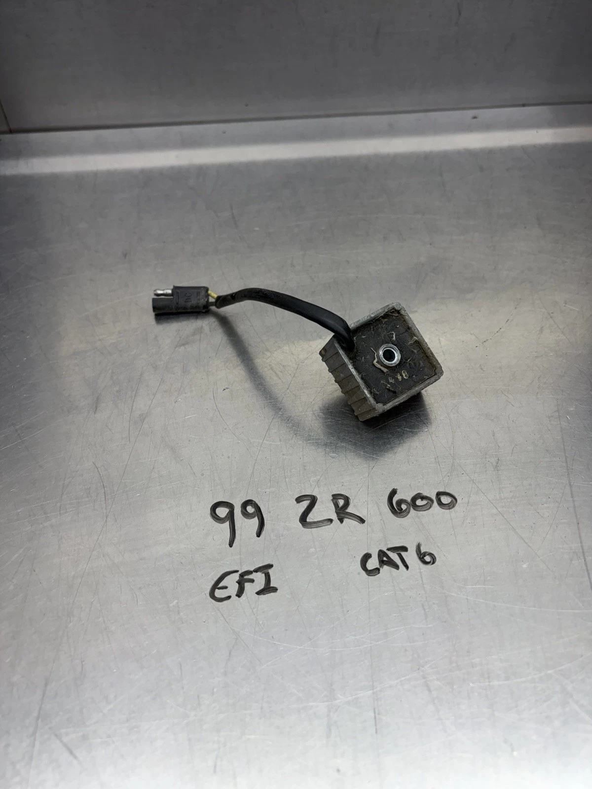 99 00 01 02 03 Arctic Cat ZR 500 600 EFI OEM Engine Voltage Regulator Rectifier