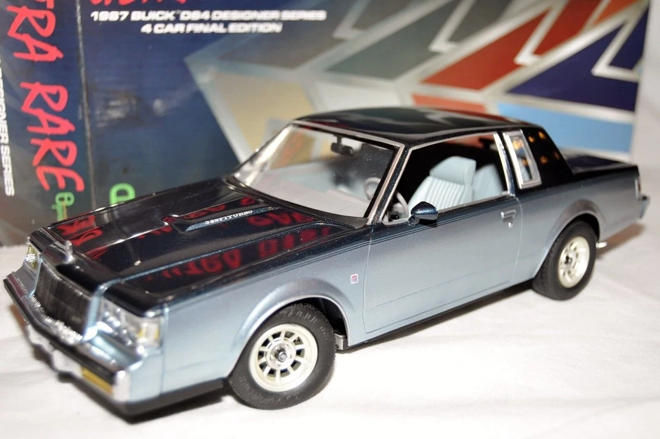 NUEVO Juego Completo de 4 Coches GMP 1/18 ULTRA RARO 1987 Buick Regal T-Type D84 Azul/Rojo Foto 2 de 4