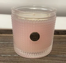 New Aromatique Santalum Blooms Textured Jar Candle 5.5oz Rare