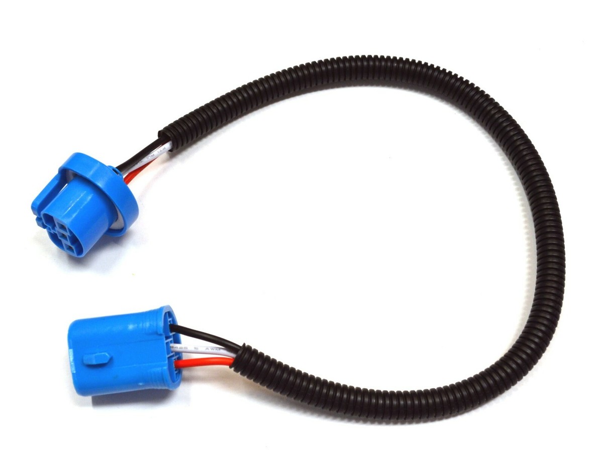 Formula-J87 9004 HB1 Ceramic Headlight Wire Harness Connector – 2 Bulbs – 6000K Halogen – New