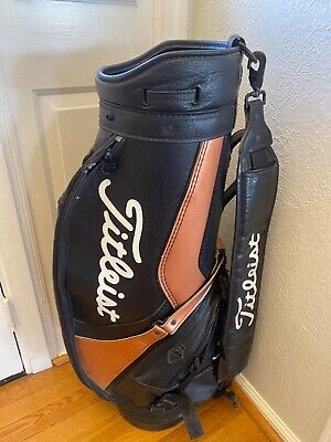 Titleist Midsize Staff Golf Bag Black/Gold 6-Way Divider w Titleist Midsize Staff Golf Bag Black/Gold 6-Way Divider w