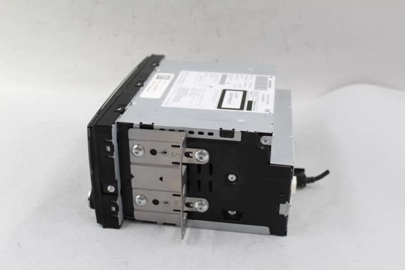 Equipo de audio receptor de radio Am-fm-estereo-cd 2018-2019 Nissan NV200 OEM #32882 Foto 2 de 4