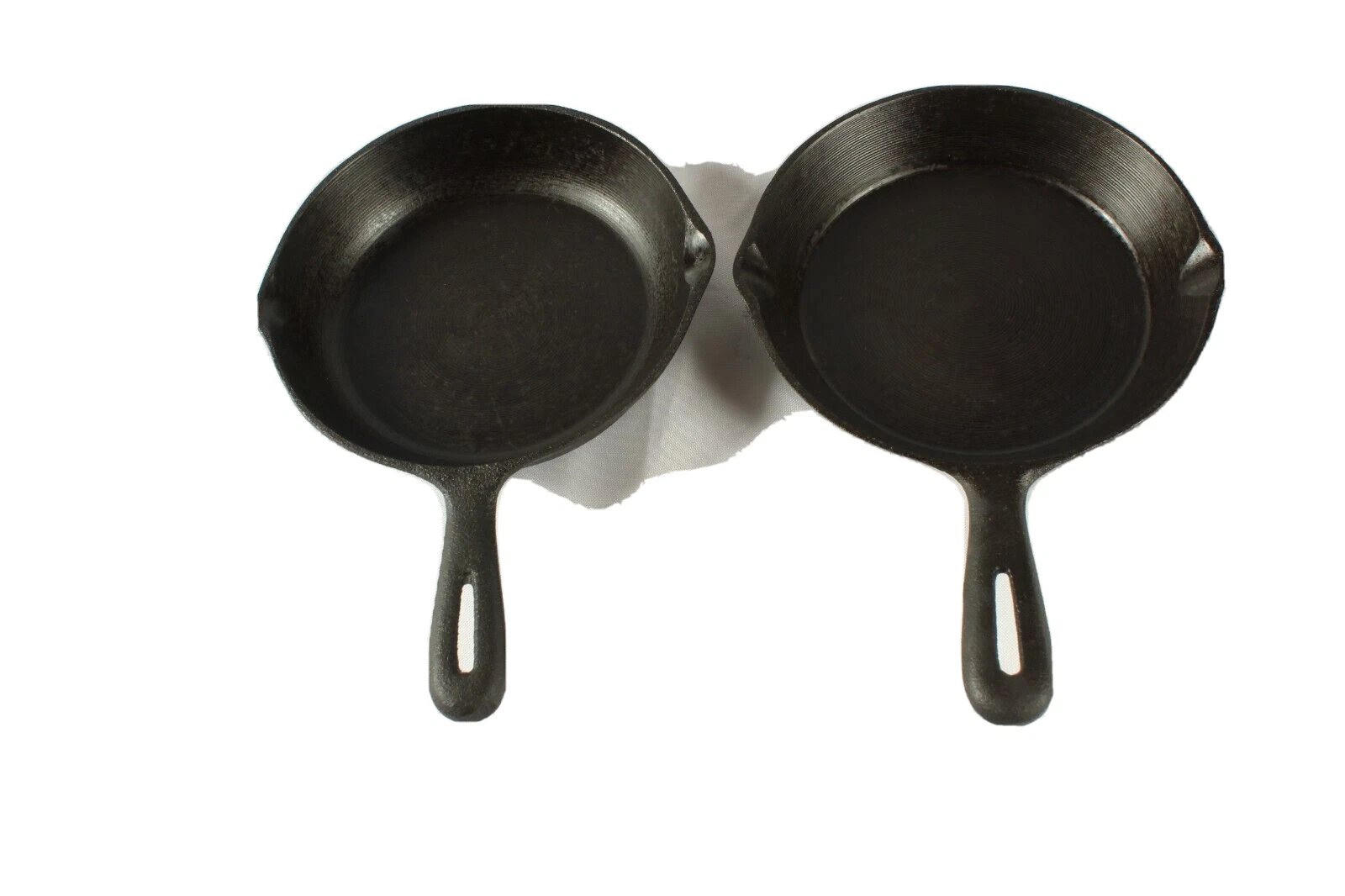2 Cast Iron Skillets 1 w Heat Ring Restored No Wobble Sits Flat Taiwan Vintage