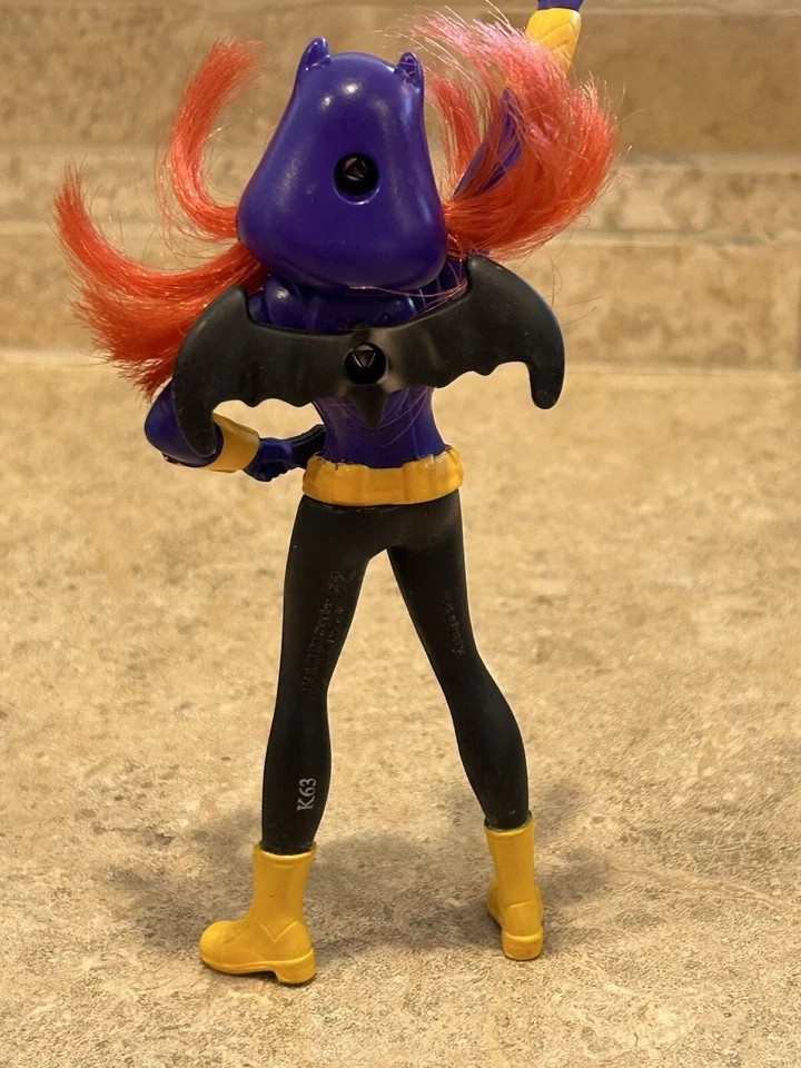 2016 McDonalds Happy Meal Toy BATGIRL - Image 2 of 3